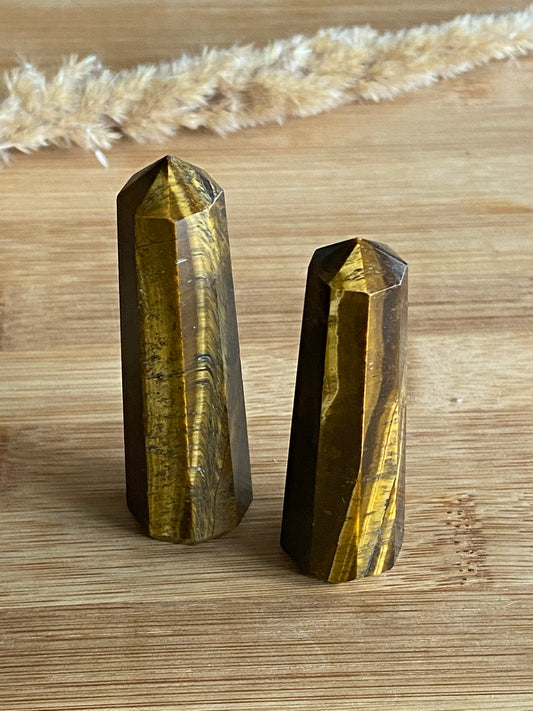 Tigerauge Obelisk